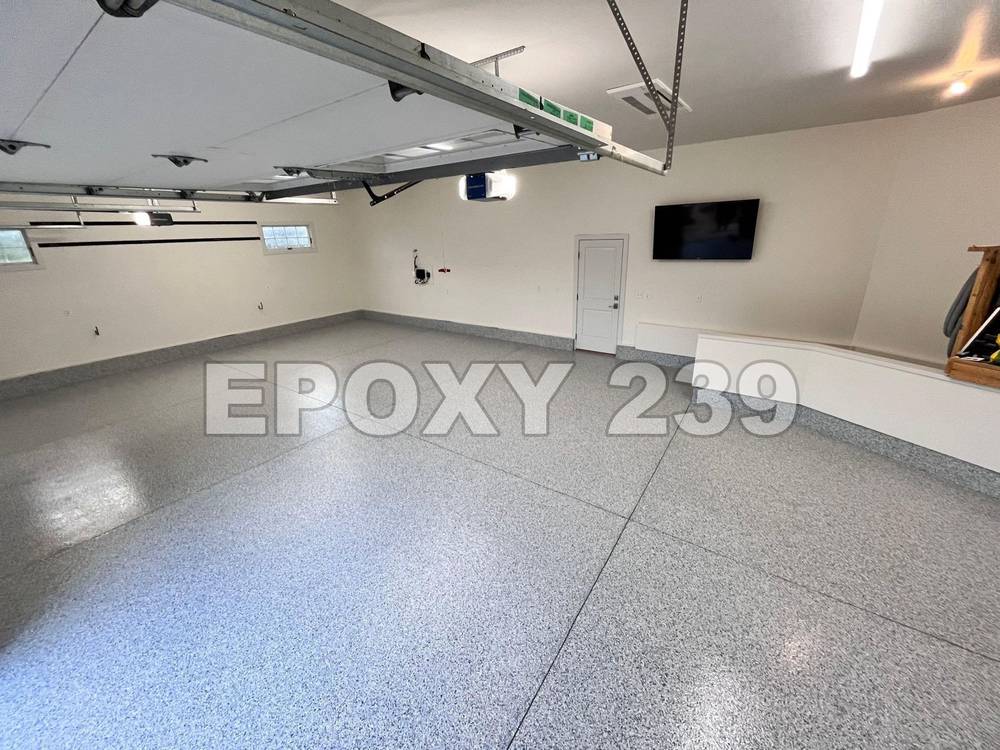 Garage with a glossy Tidal Wave flake epoxy floor