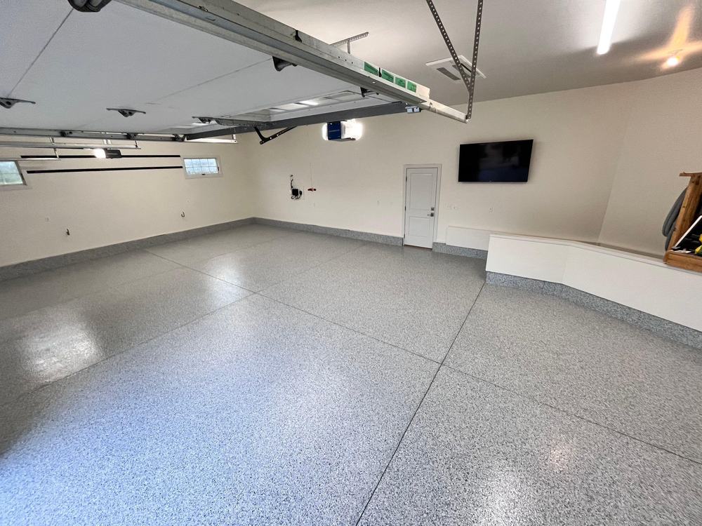 Garage with a glossy Tidal Wave flake epoxy floor